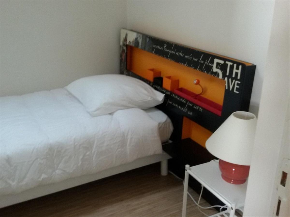 ボルドーChartronsアパートメント 部屋 写真
